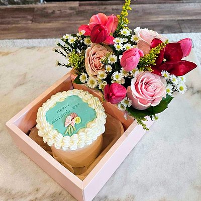 Mini Cake And Flower Box 