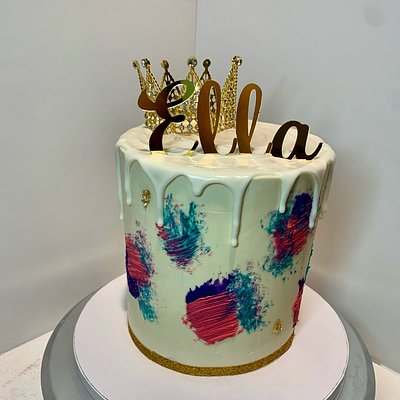 6in Round Custom Cake