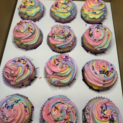 Custom Themed Cupcakes 