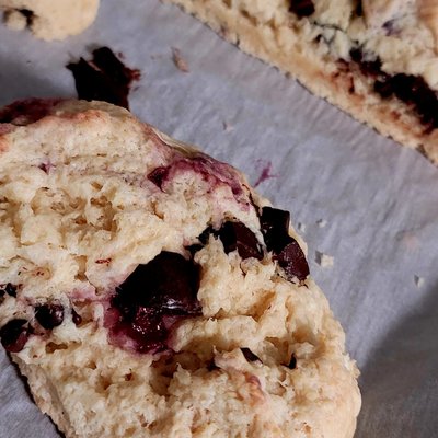 Dark Chocolate Cherry Scones
