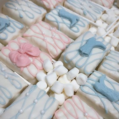 🎀The Main Character : Essential Eight