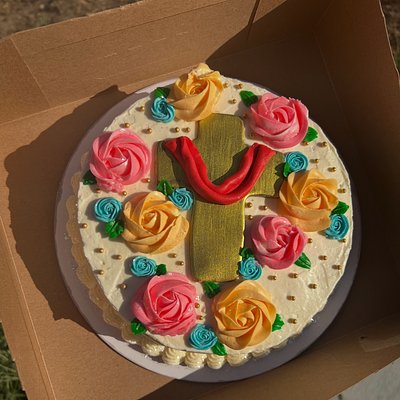 Custom Cakes 🎂💌