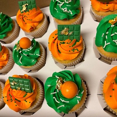 Basic Dozen Cupcakes ( 1 Flavor ) 