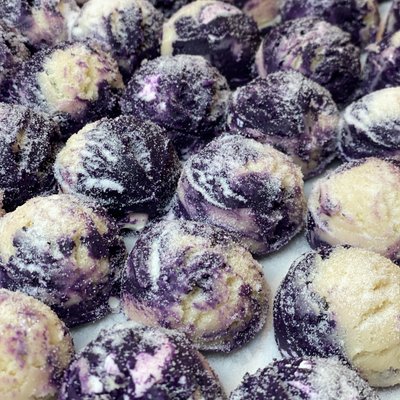 Ube Mango - 32oz container makes 21 cookies