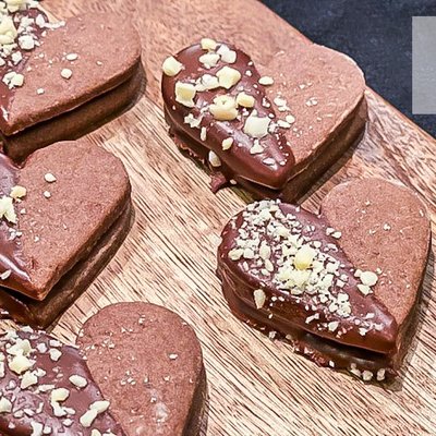 Nougat Hearts (12-count)