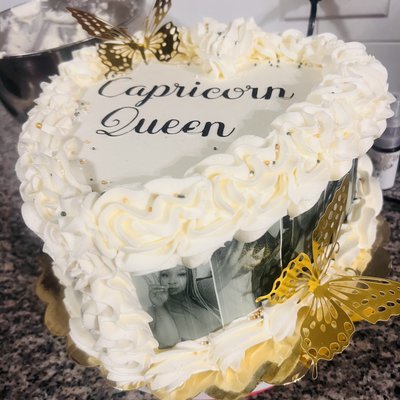 8’ heart cake 
