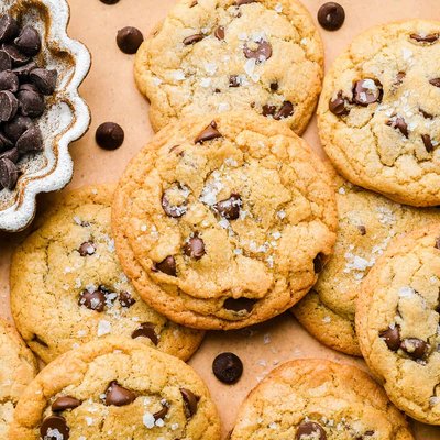 Sweet And Salty Chocolate Chip Cookies 