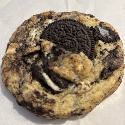 Cookies & Cream Cookie