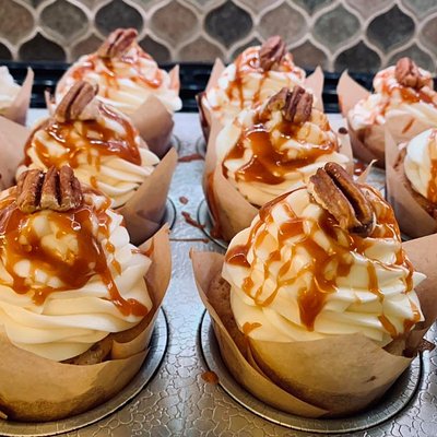 Maple Pecan Caramel Cupcakes