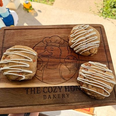 Carrot Cake Cheesecake Stuffed Cookie 