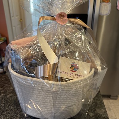 Small Gift Basket - Generic