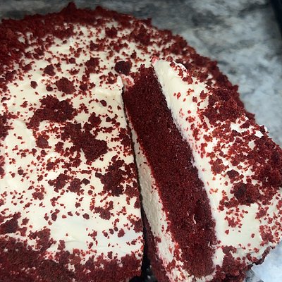 Red Velvet Cheesecake 