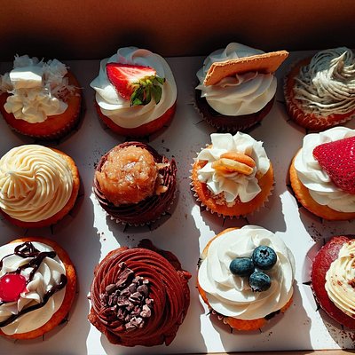 Variety Cupcakes (6 Flavors,2 of Each)