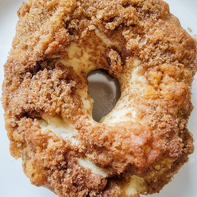 6 Jumbo "New York Style" Cinnamon Crunch Bagels