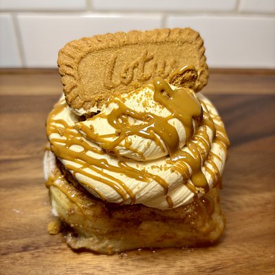 Biscoff Sourdough Cinnamon Rolls (4 Count)