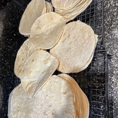 Mama Bare Cheese Tortillas - 10 Count