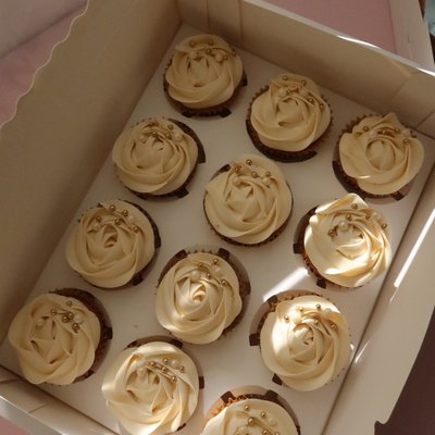 Custom Cupcakes 