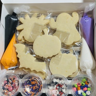 Halloween Decorate Your Own Cookie Kit 