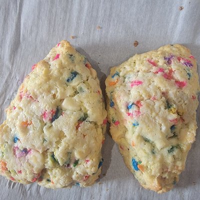Funfetti Sourdough Scones (8 Count)