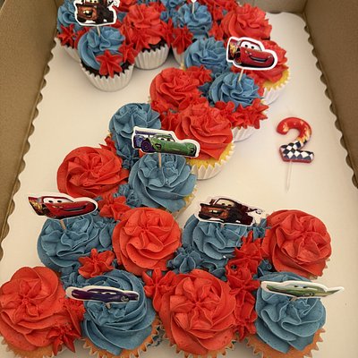 Number Pull Apart Cupcake Cake 