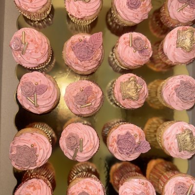 Luxury/Custom Cupcakes 