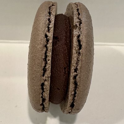 Chocolate Ganache Macaron (6)