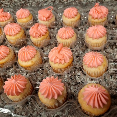  Customization Mini Cup Cakes