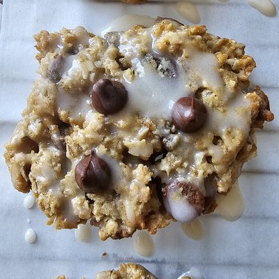 Iced Oatmeal Chocolate Chip Cookies