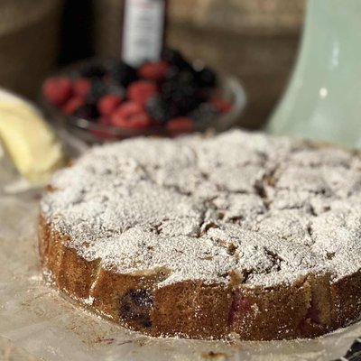 Bramble Berry Rum Cake Minis (2)