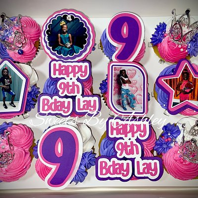Custom Cupcakes 