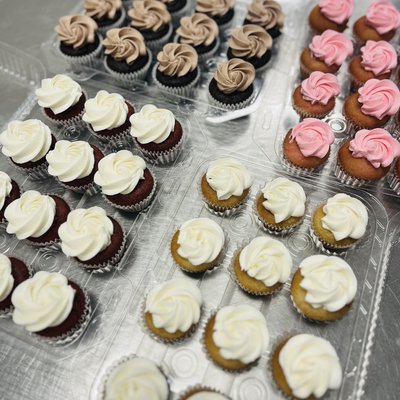Mini cupcakes (12) 