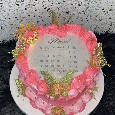 7 Inch Burn Heart Cake