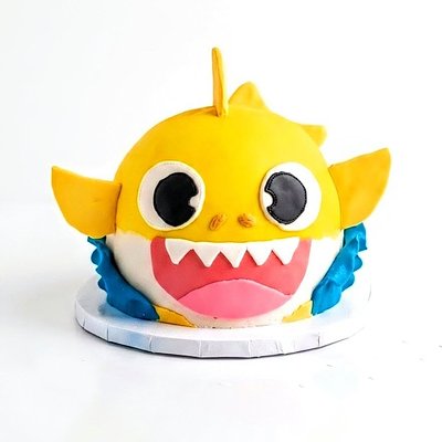 Character/ Sculpted Cakes 