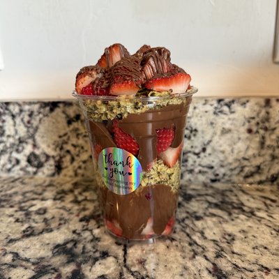 Large Dubai Strawberry Cup