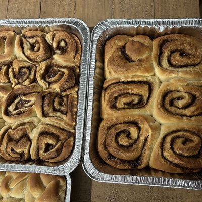 6 Jumbo Cinnamon Rolls Includes Side Buttercream Icing 