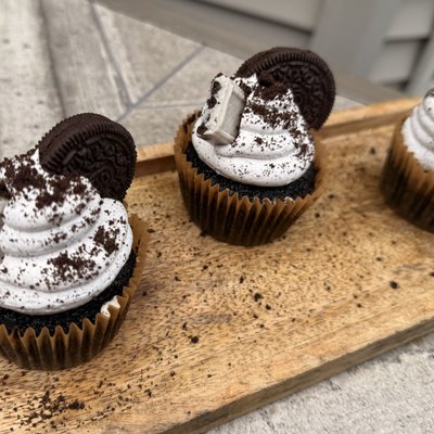 Cookies & Cream Cupcakes