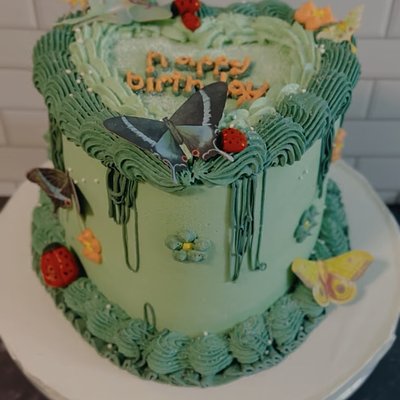 8” Heart Cake 