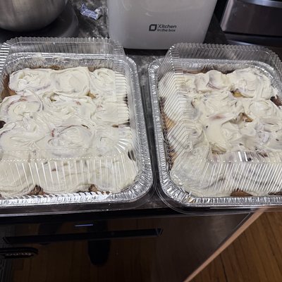Cinnamon Rolls 4 Count