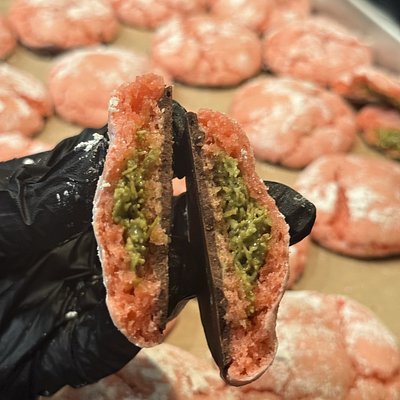 Dubai Stuffed Strawberry 2 Pack 