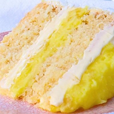 Pineapple & Coconut Cake