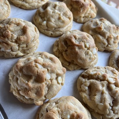 White Chocolate Macadamia 