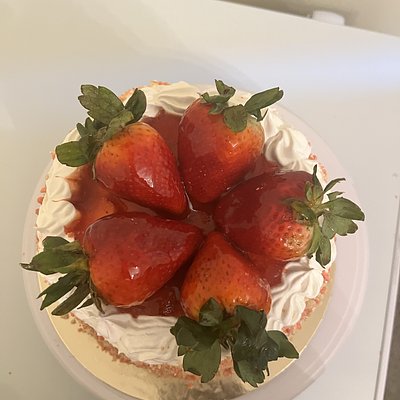 Strawberry  Crunch Shortcake 