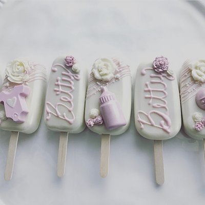 Cakesickles: Custom