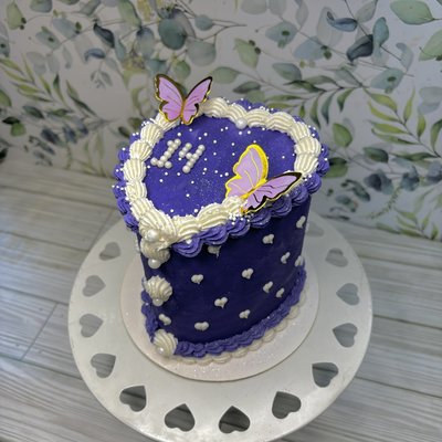 4” Heart Shaped Cake (serves 6)
