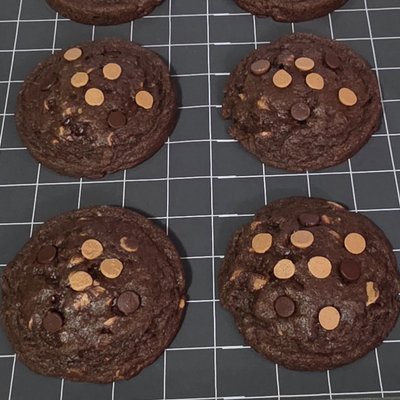 Double Chocolate Chip and PB Cookies (12)