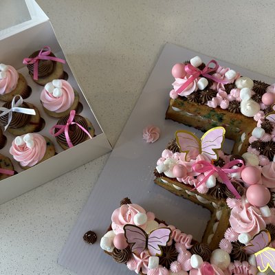 Number/Letter Cakes