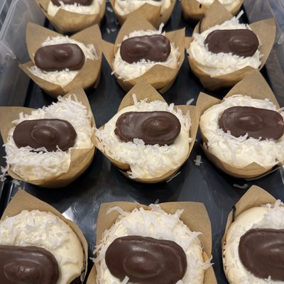 Almond Joy Cupcake