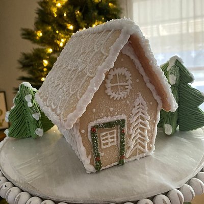 7.5" Gingerbread House *unassembled*