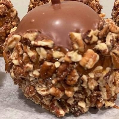 Carmel Pecan Apples