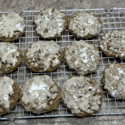 Frosted Trails (Vanilla Glazed Oatmeal Cookies)